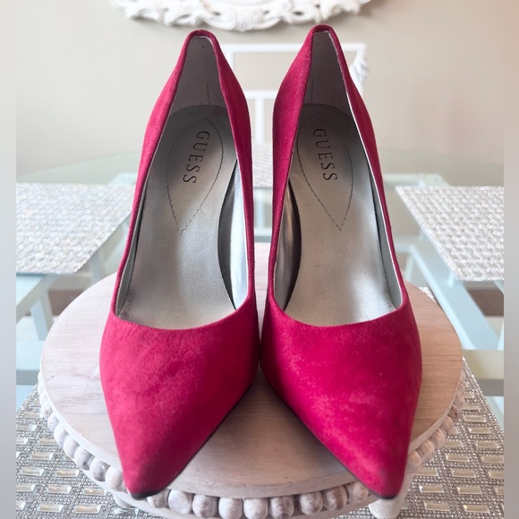 ❤️ CHERRY RED Suede Guess Pumps 7M - Picture 8 of 9